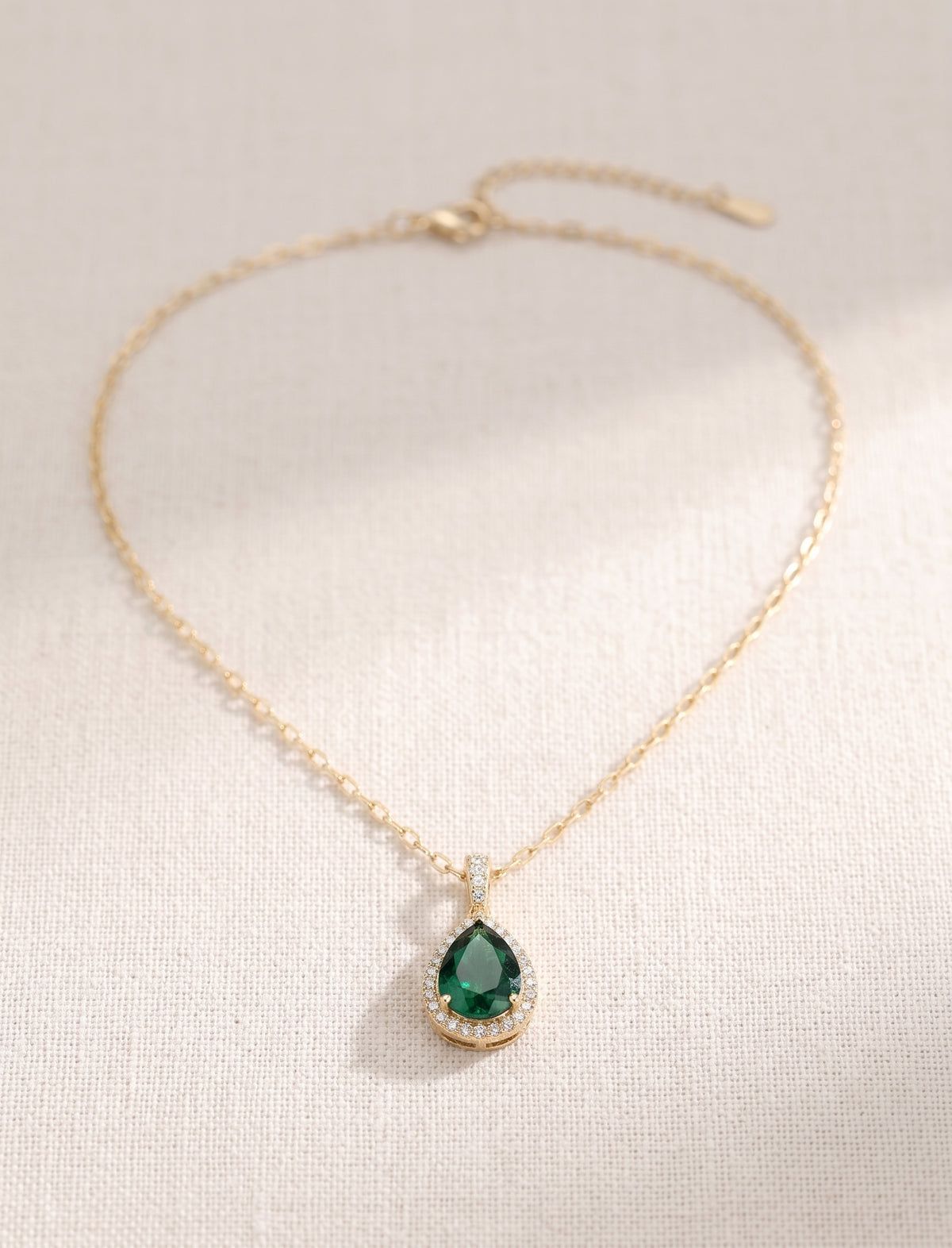 Elegant Emerald Green Zirconia Teardrop Necklace – Gold Plated Necklace for Women