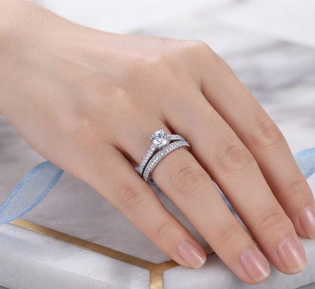 Vintage 925 Sterling Silver Halo Wedding Ring Set – Zircon Side Stones, Geometric Design