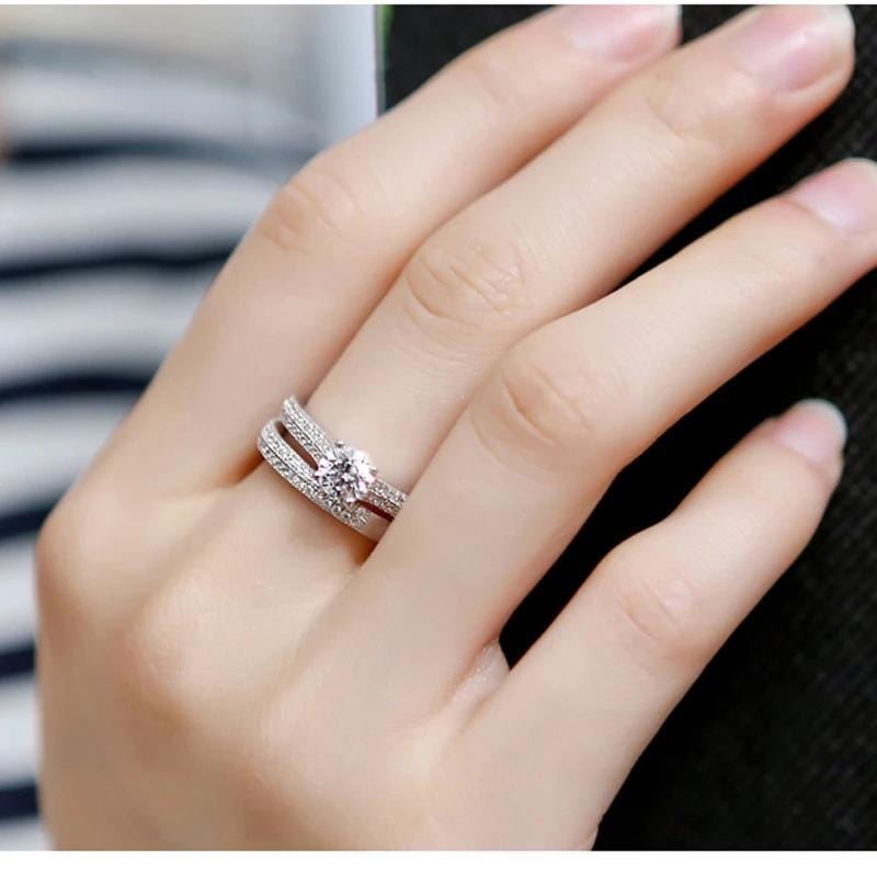Vintage 925 Sterling Silver Halo Wedding Ring Set – Zircon Side Stones, Geometric Design