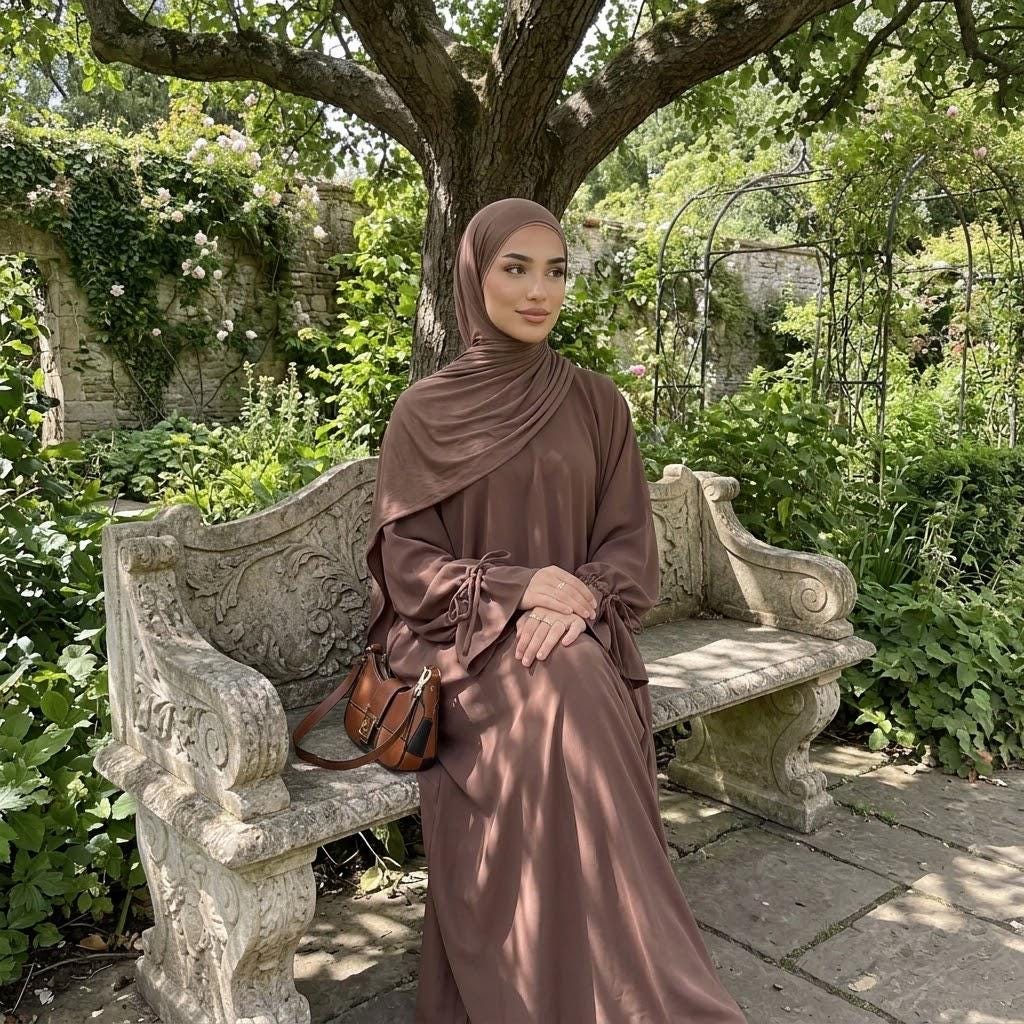 Women's Elegant Plain Abaya: Modest Dubai Solid Robe